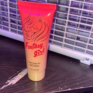 Never touched Nicki Minaj shower gel